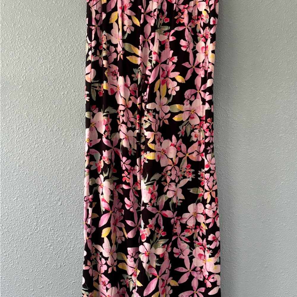 *Roxy* NWT - Floral Pink and Black wide leg flowy pants